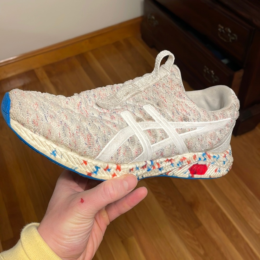 ASIC running shoes